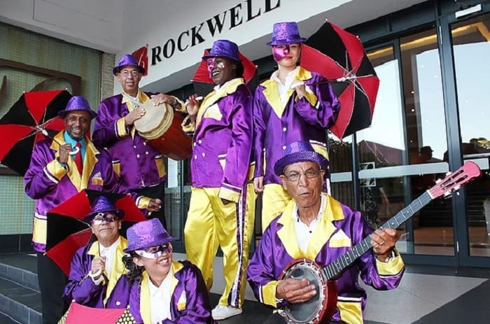 10 Romantic Experiences in Green Point - Rockwell Dinner Theatre